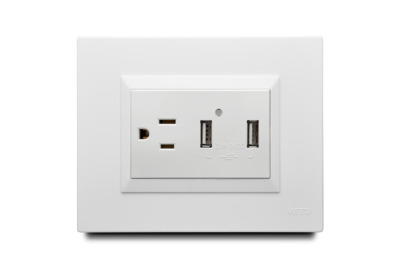 Combination 1 USB Port + 1 Outlet American 2P+E