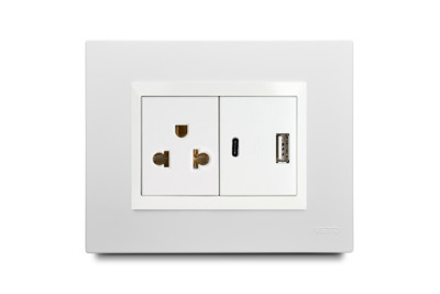 Combination 2 USB Port (type A And C) + 1 Outlet American 2P+E