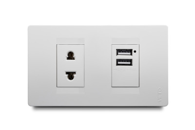 Combination 1 USB Port + 1 Outlet Universal 2P