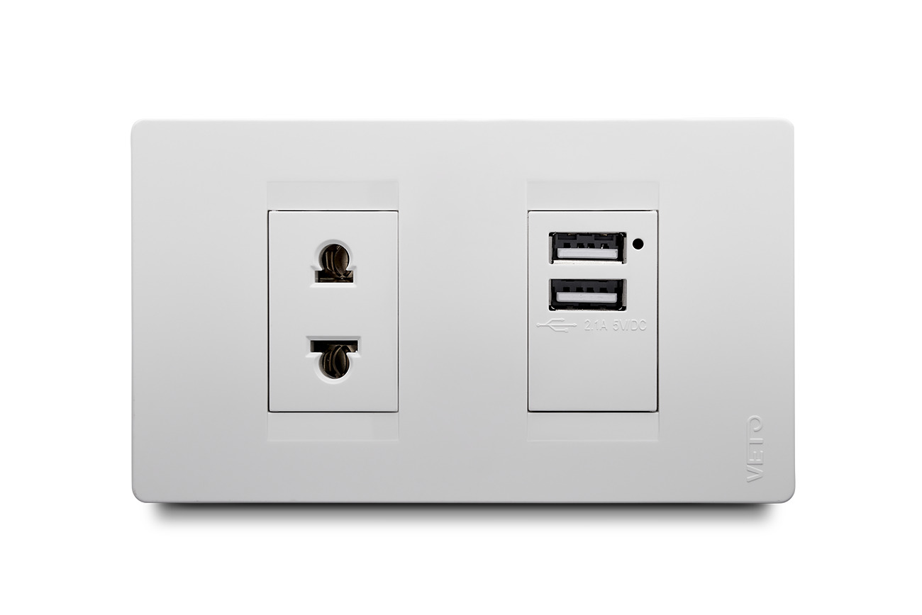 Combination 1 USB Port + 1 Outlet Universal 2P