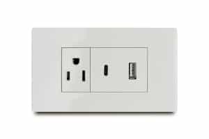 Combination 2 Usb Port (Type A And C) + 1 Outlet American 2P+E